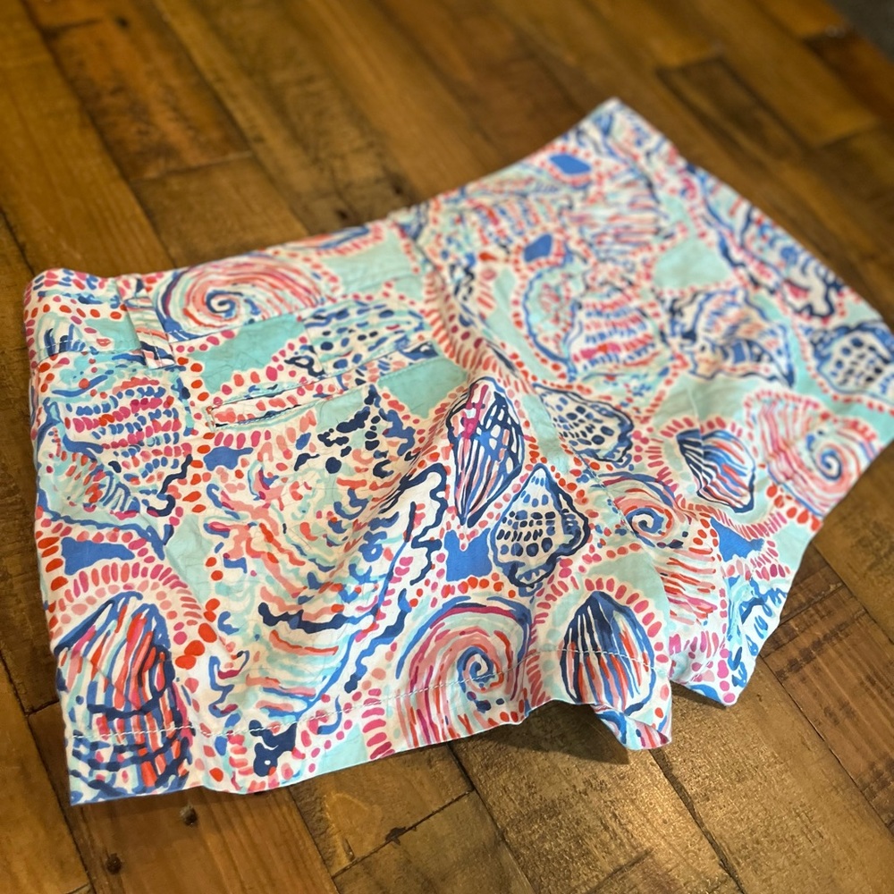 Lilly Pulitzer Shell Print Walsh Short